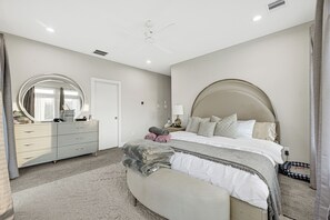 Deluxe House, 3 Bedrooms, Non Smoking | Iron/ironing board