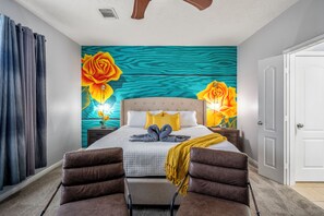 Luxury House, 5 Bedrooms, Non Smoking, Private Pool - Wild Flower (Alvin)