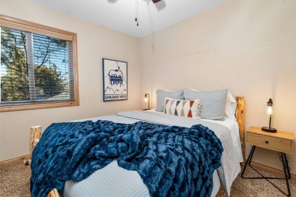 5 bedrooms, free WiFi, bed sheets