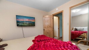 5 bedrooms, free WiFi, bed sheets - Charming 5-bedroom cabin in Big Bear perfect for your getaway (Big Bear)