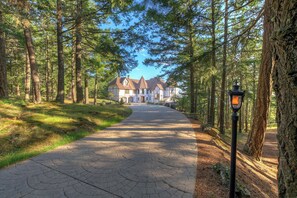 Property grounds - Nigh Hawk (Eastsound)