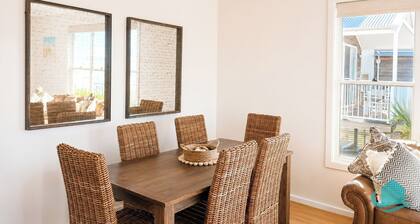 Jesbellerai Villa- Caves Beach Resort
