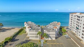 Exterior - Beachfront apt with amazing views (Stella)
