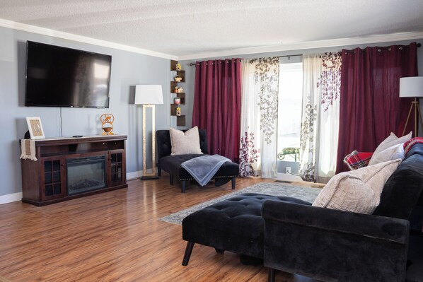 Living area - Little Skogg Homestead, near Jasper National Park (Hinton)