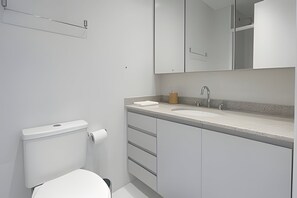 Apartamento básico | Banheiro