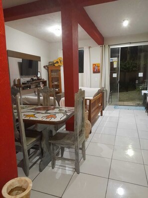 3 bedrooms, iron/ironing board, free WiFi, bed sheets - Mucugê House 23 (Arraial d'Ajuda)
