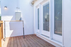 Exterior detail - Fully Furnished 3BR Executive Home, Renovated 2024, North Central San Mateo (San Mateo)