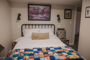 1 habitación, tabla de planchar con plancha, wifi y ropa de cama 