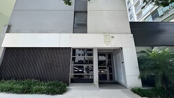 Basic Apartment | Exterior detail