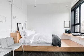 Classic Room - Perfect Cityview Suite - Queen Room (Toronto)