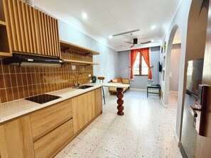 Suite, City View | Private kitchen - ROVA BOUTIQUE HOTEL (Dac khu Phu Quoc)