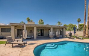 Pool - A beautiful oasis in heart of Paradise Valley-a home away from home. (Paradise Valley)