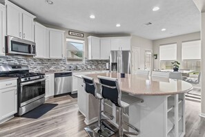 Private kitchen - Spacious 4-bedroom house with pool table in charming Rosenberg (Rosenberg)