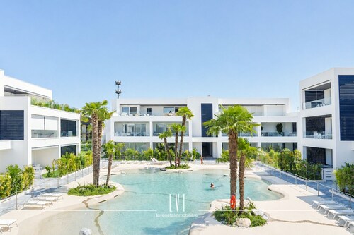 OasiSole-Suite with Terrace and Pool