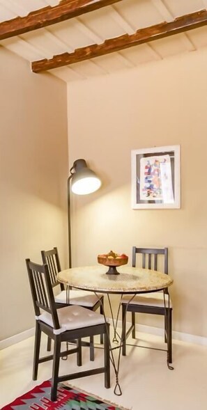 Dining - Charming Duplex in Central Rome (Roma)