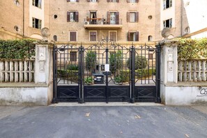 Exterior - CasaLino Charming Apartment (Roma)