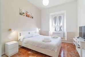 2 bedrooms, WiFi, bed sheets - Cocchina Residence (Roma)