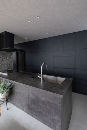 Interior - Entire Sapporo Villa | Private Sauna & Outdoor Bath | 10 Guests | 2 Free Parking (札幌市東区北２５条東２丁目)