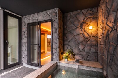 Entire Sapporo Villa | Private Sauna & Outdoor Bath | 10 Guests | 2 Free Parking