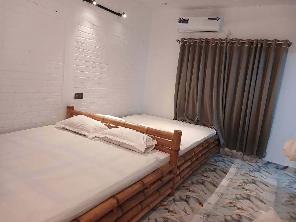 Deluxe Double or Twin Room, Hill View