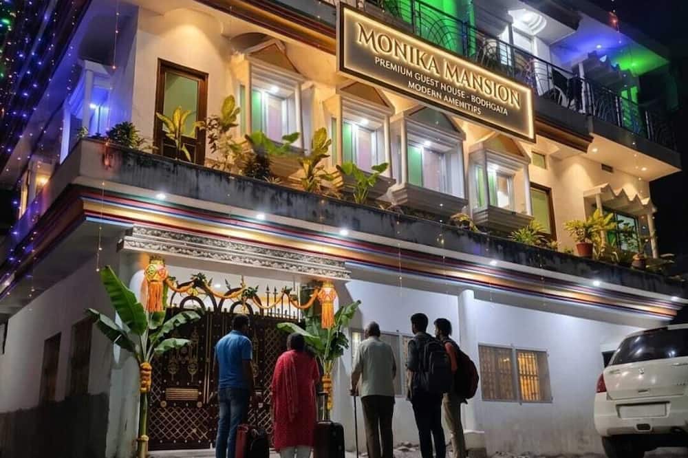 MONIKA MANSION BODHGAYA