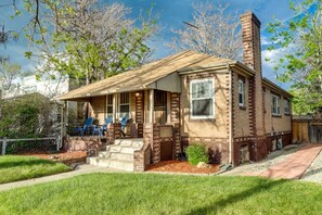 Exterior - Historic Lumineers House - Walk to Washington Park - 4BR/2BA - Mins to Downtown (Denver)