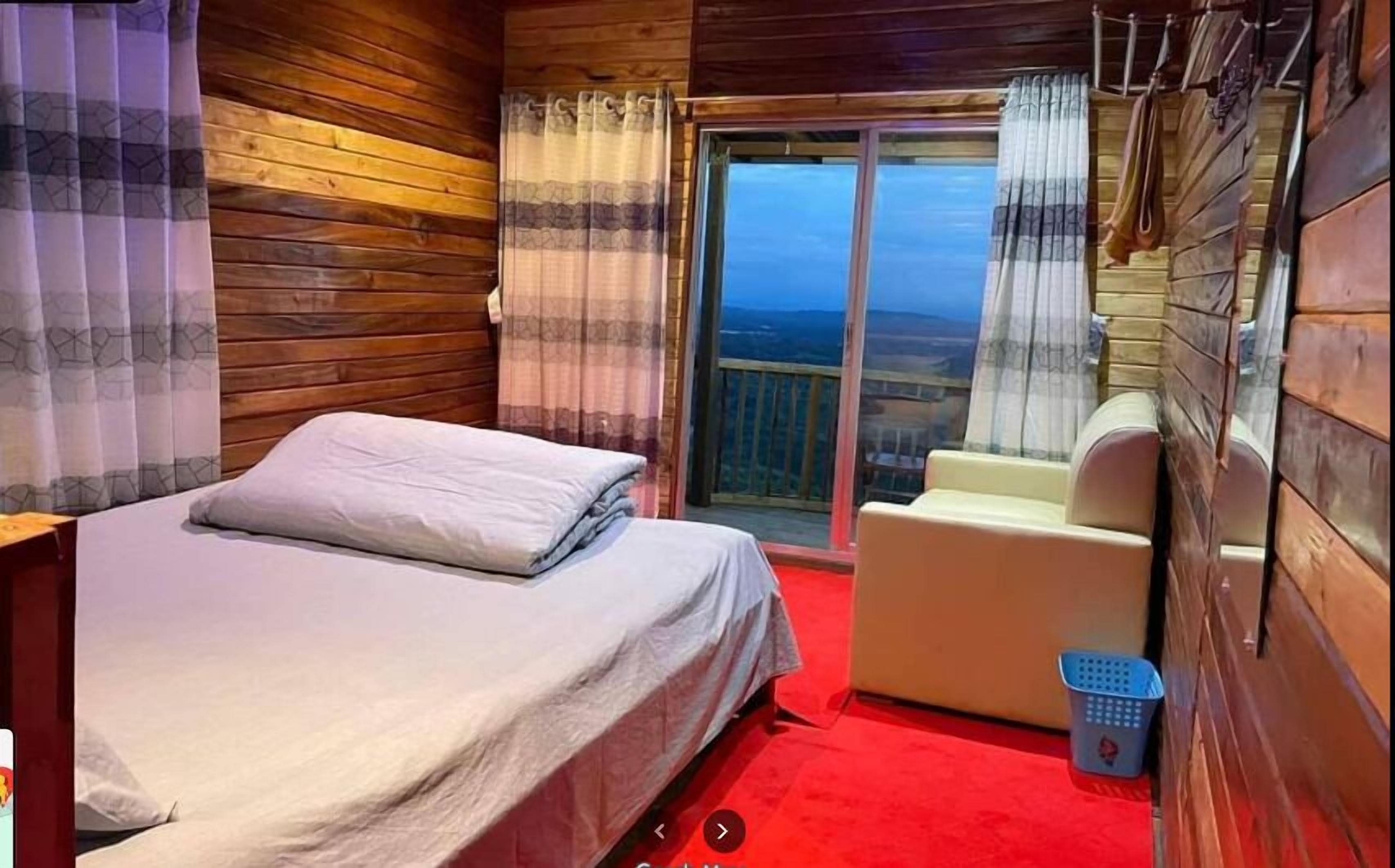 Habitación doble Deluxe, vista a la colina