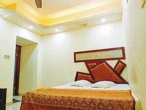 Room - Hotel Happiness Hill Kaptai (Rangamati)