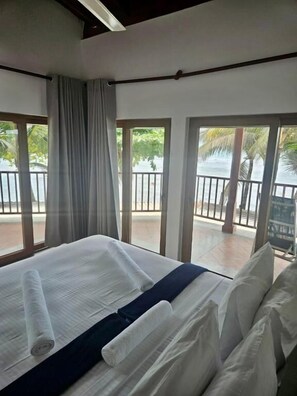 Room - LIV - Unawatuna Beachfront Studio (Unawatuna)