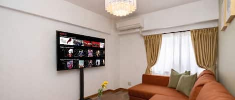 Comfort Apartment, Non Smoking (305) | Living area