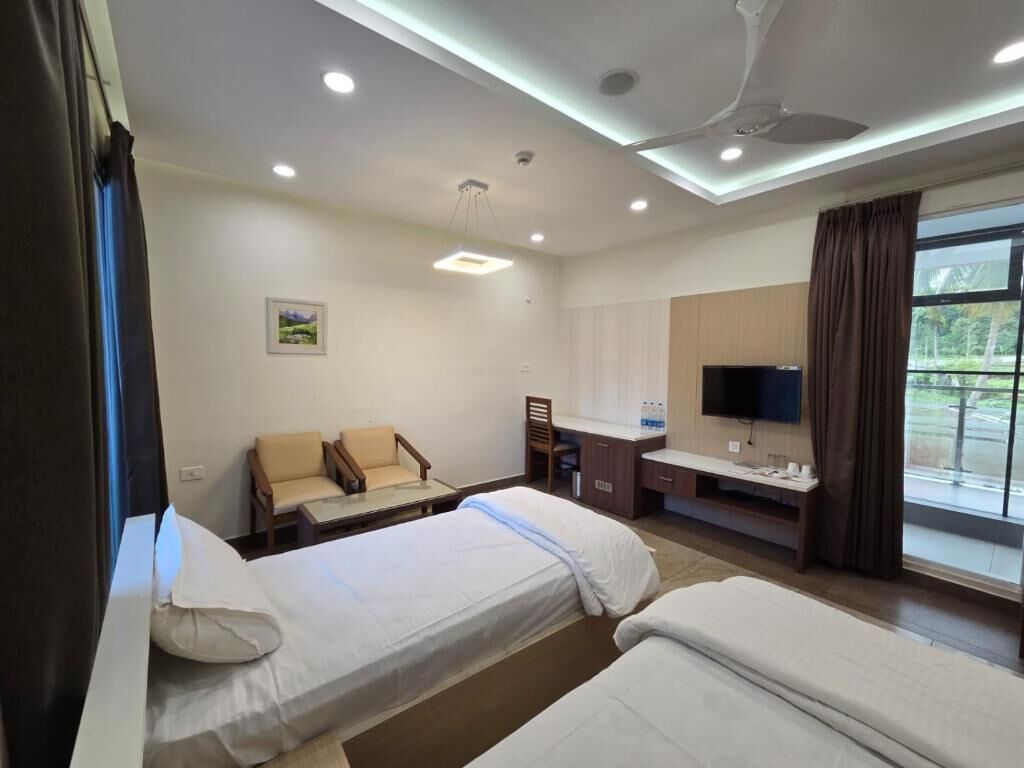 Deluxe Twin Room, Balcony, Garden View