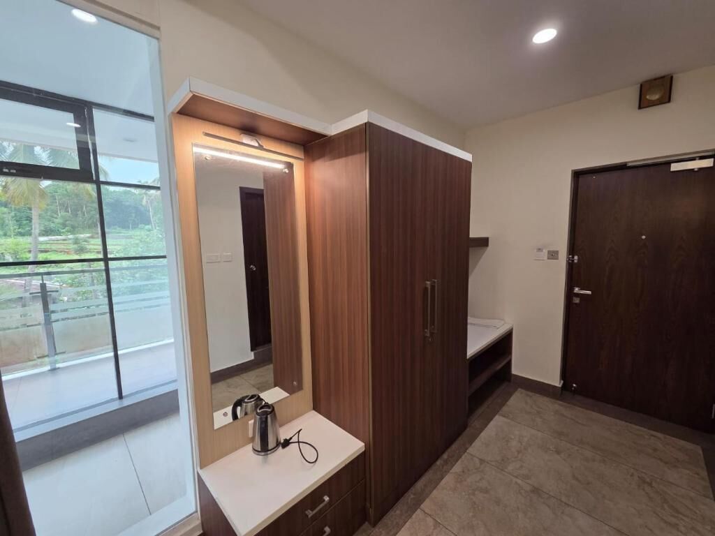 Deluxe Twin Room, Balcony, Garden View | Interior