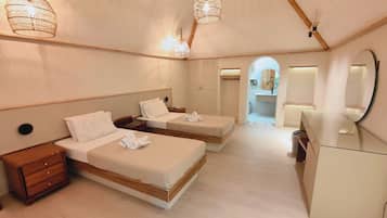 Habitación superior | Escritorio, wifi gratis, ropa de cama
