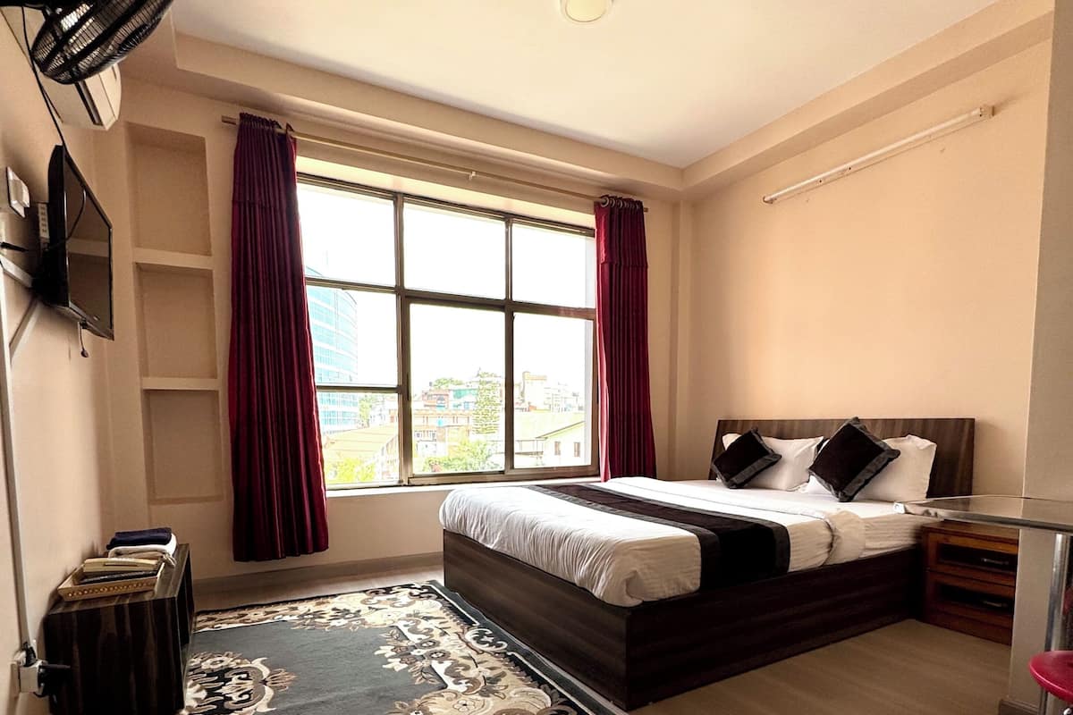 Deluxe Studio, City View