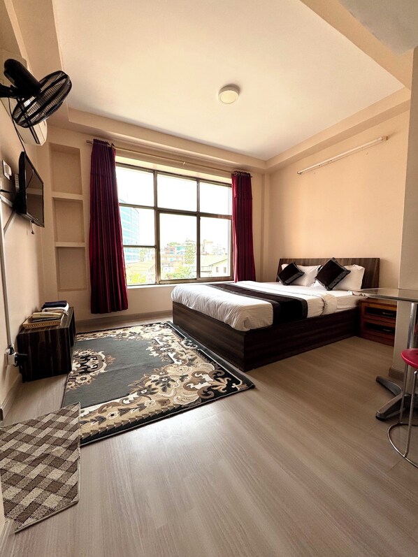 Deluxe Studio, City View - Three Brothers Apartments and Hotel (Kathmandu)