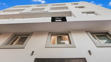 House | Exterior detail