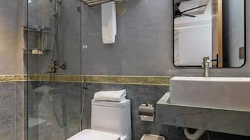 Deluxe Double room - Free Return Airport Transfer | Bad