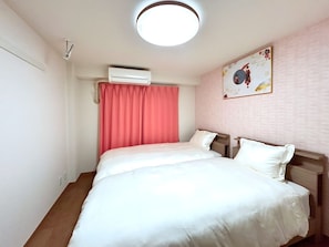 1 室のベッドルーム、WiFi、ベッドシーツ