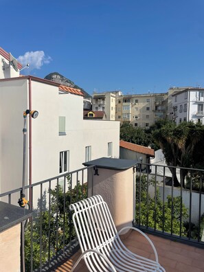 Property grounds - Casa Alba in the heart of Piano di Sorrento (Piano di Sorrento)