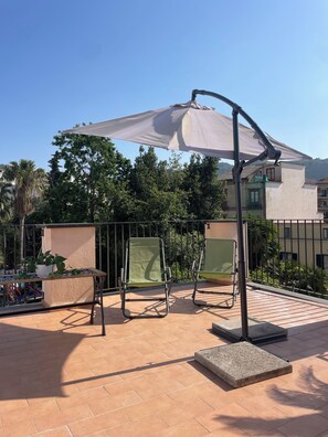 Terrace/patio - Casa Alba in the heart of Piano di Sorrento (Piano di Sorrento)