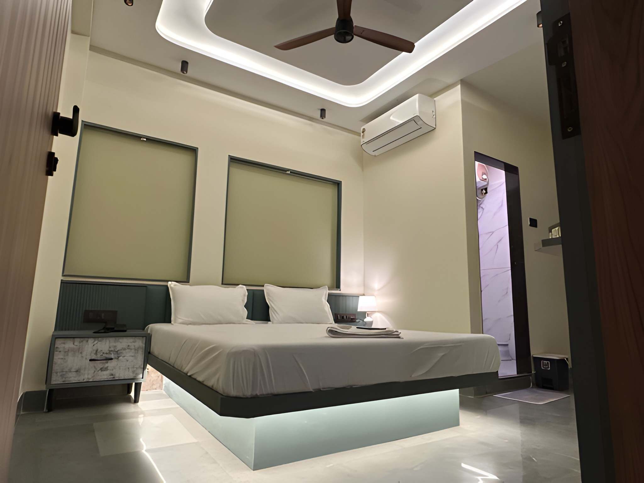 デラックス ダブルルーム