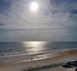 Beach - Daytona Beach Oceanfront apartment for rent (Daytona Beach)