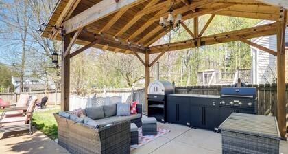 Pool, Hot Tub & Fun! Family Home Near Quantico
