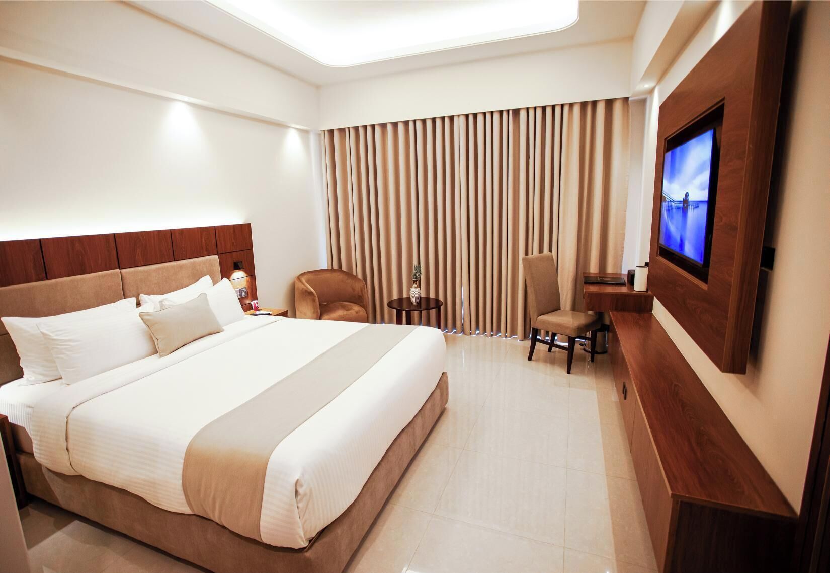 Superior Double Room, City View | Free WiFi