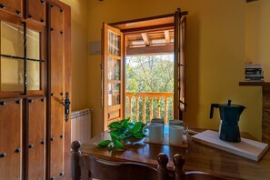 Interior - Fidalsa Mountain Views (Cabezon de Liebana)