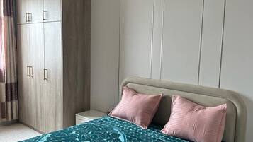 2 Schlafzimmer, Bügeleisen/Bügelbrett, WLAN, Bettwäsche