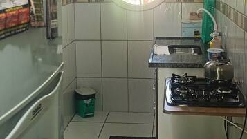 Micro-ondas, cooktop, chaleira elétrica, liquidificador