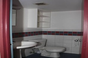 Quarto clássico | Banheiro