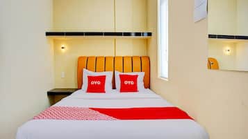 Free WiFi, bed sheets