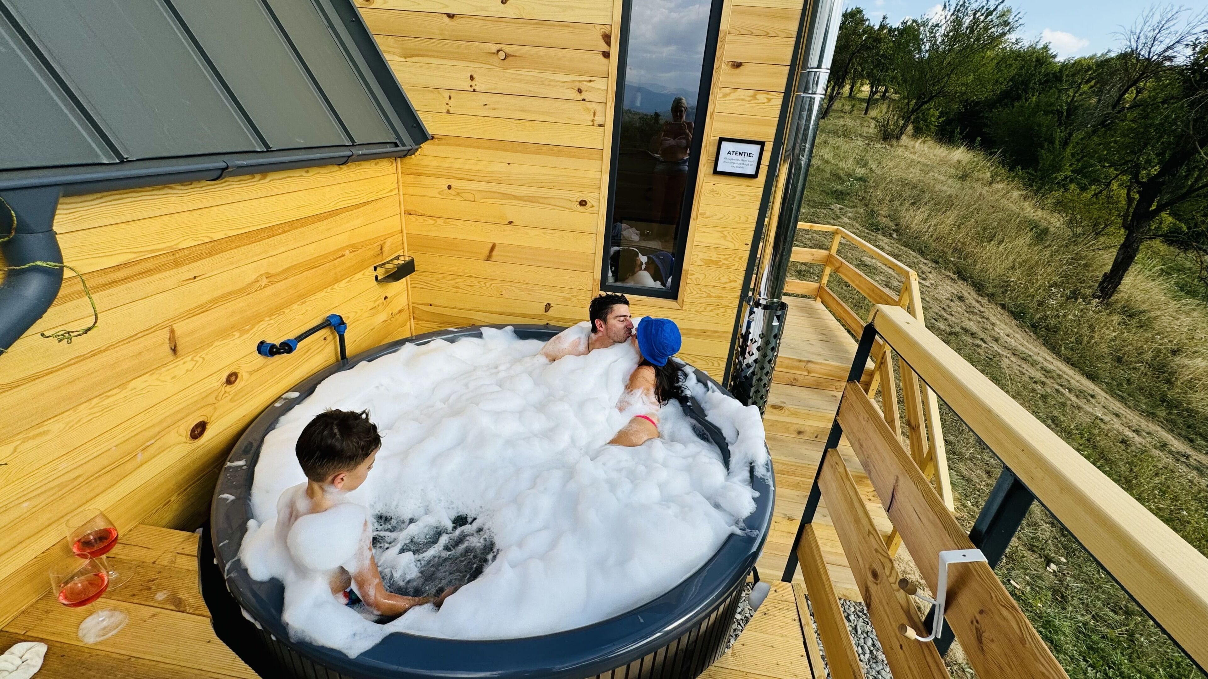 Outdoor spa tub
